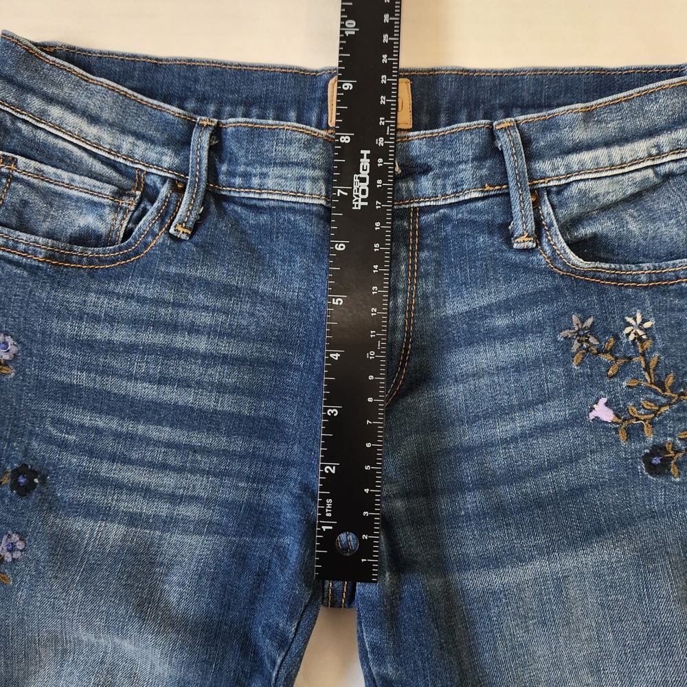 Driftwood Eva Embroidered Floral Straight Leg Jeans Medium Wash Step Hem 26 - Picture 7 of 13